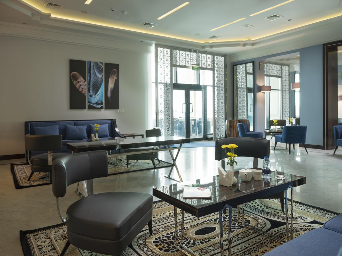 레타즈 살와 리조트 앤 스파 도하 외부 사진 The lobby of the hotel