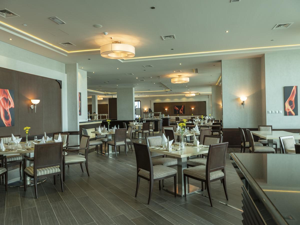 레타즈 살와 리조트 앤 스파 도하 외부 사진 The restaurant