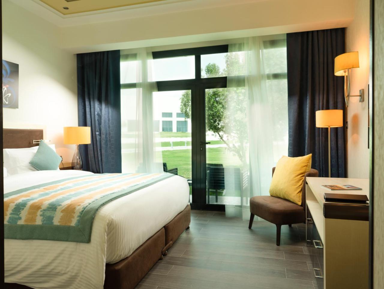 레타즈 살와 리조트 앤 스파 도하 외부 사진 A room at the hotel